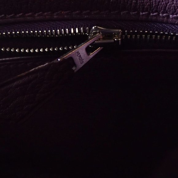 Hermès Birkin Bag, 35 Satchel in Cassis Veau Taurillon Clemence Leather (Violet)